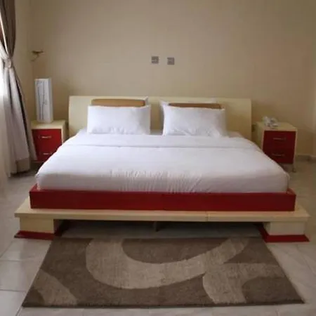 Chateau De Trybze Hotel